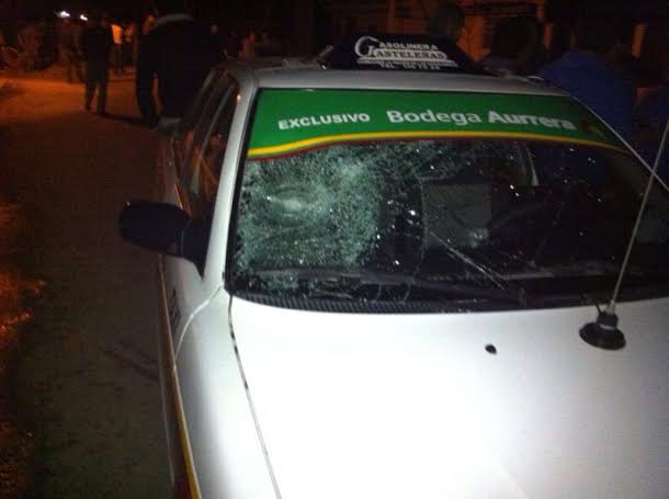 Taxistas y pobladores se enfrentan en San Cristóbal | Chiapasparalelo
