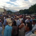 Miles de campesinos, hombres y mujeres, reclaman la destitución del alcalde de El Parral, Ramiro Antonio Ruiz González por su mala administración municipal. Foto: Cortesía/Chiapas PARALELO