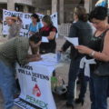 Las y los manifestantes colocaron mesas de información. Foto: Sandra de los Santos/ Chiapas PARALELO.
