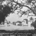 © Antiguo puente Madariaga. Desde el centro, rumbo al Parque Madero. c1940.