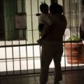 El estudio Criminalización de mujeres migrantes. Análisis de seis casos de la frontera sur, remiten a mujeres víctimas de trata, una realidad reflejada en la población de mujeres recluidas en el Centro Femenil de Tapachula. Cortesía: La silla rota.