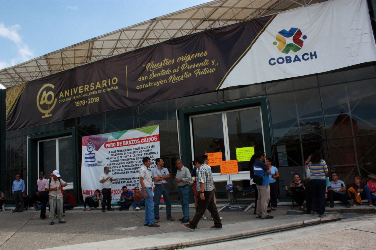 Directivos de COBACH intimidan a estudiantes y padres de