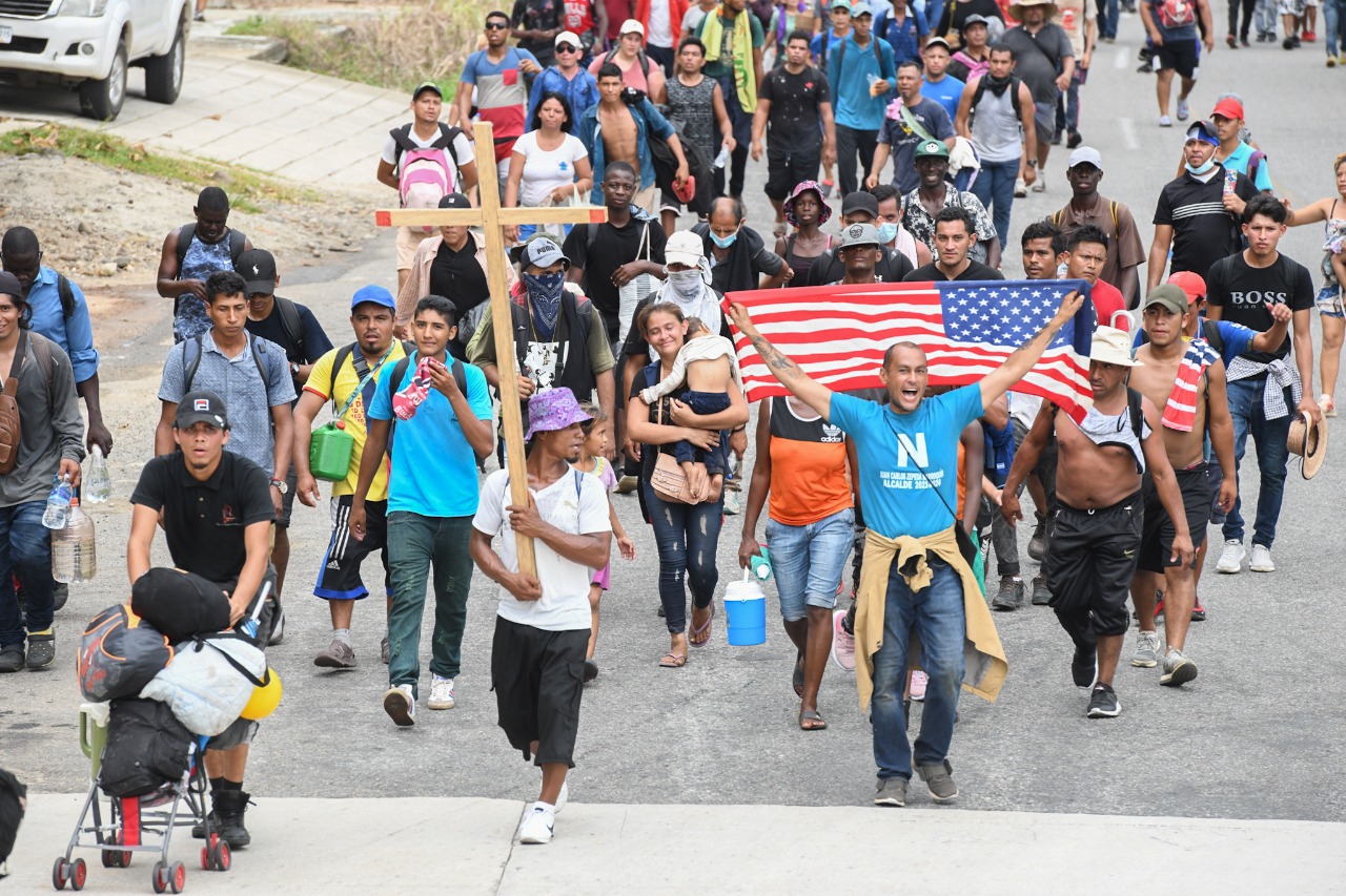 Con el inicio de nuevas administraciones en México y los Estados Unidos, es más urgente que nunca asignar recursos para abordar las causas profundas de la migración, que llevan a las personas a migrar al norte, expandir el sistema de asilo para acomodar a más individuos y minimizar el tiempo que los migrantes pasan en México.