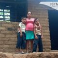 Mujeres de la sierra mixe zapoteca en Oaxaca reclaman viviendas: “Sedatu nos excluyó del censo”
Foto: Istmo Press