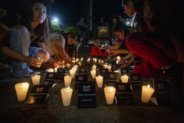 “Honor y gloria”: rinden homenaje a periodistas asesinados